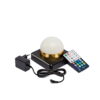 Een 1 oplaadbare led tafellamp, waterdicht en bolvormig met witte globe, goudkleurige voet, zwarte basis, timerfunctie; wordt geleverd met voedingsadapter en een meerkleuren afstandsbediening, getoond op een witte achtergrond.