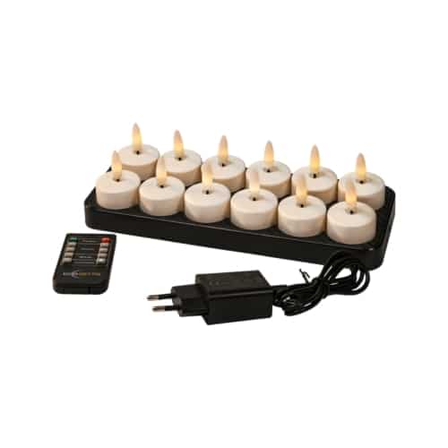 Set van 12 oplaadbare waxinelichtjes 140 uur met realistische 3D-vlam in warm wit, inclusief oplaadstation, afstandsbediening en oplader, allemaal getoond op een witte achtergrond.